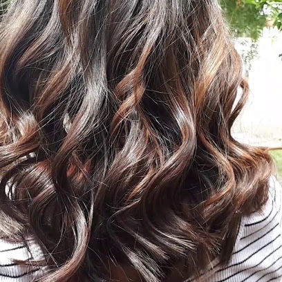 Woman's Estetica Capilar