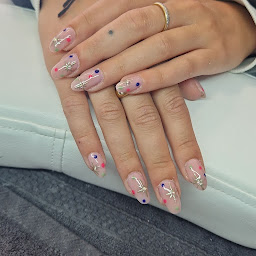 Photo n°6 de So Chic Ongles & Cils à Le Mans (Institut de beauté)