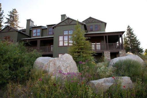 Julie Wright, The Snowcreek Property Company - Thumbnail