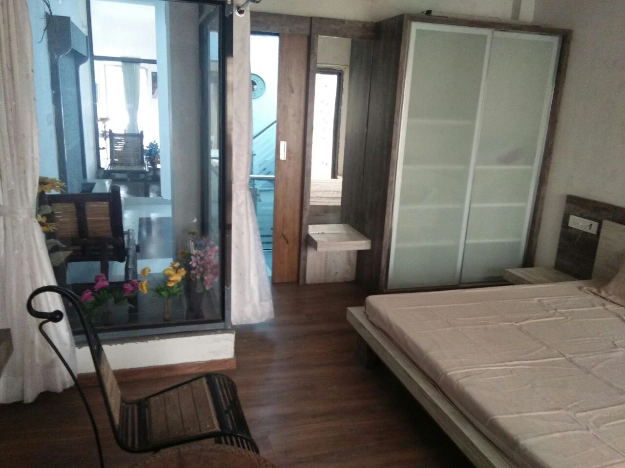 Karjan Villa