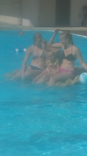 Tracy Aquatic Center - Thumbnail
