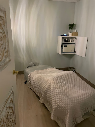 Essentials South Tampa Day Spa - Thumbnail