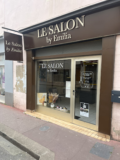 Le Salon by Émilia Logo