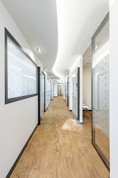 Photo n°8 de Dr Tanguy PERA à Auribeau-sur-Siagne (Dentiste)