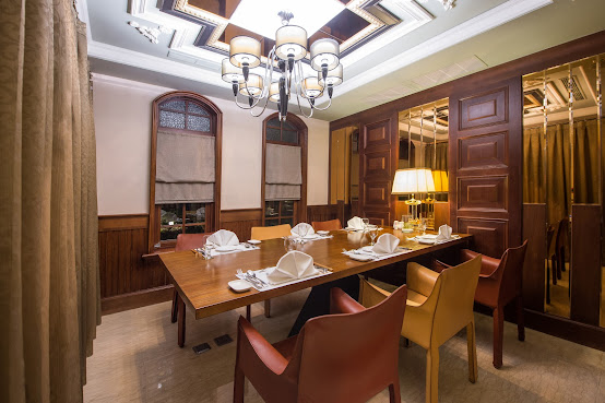 YAT-SEN MANSION by null