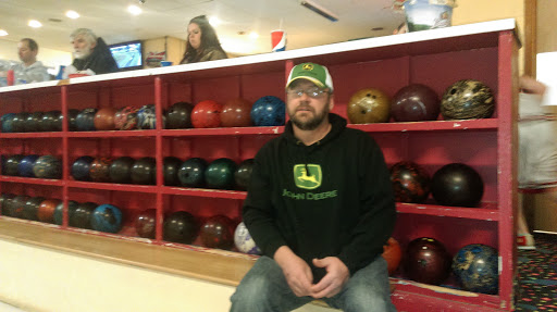 Isle Bowling Lanes - Thumbnail
