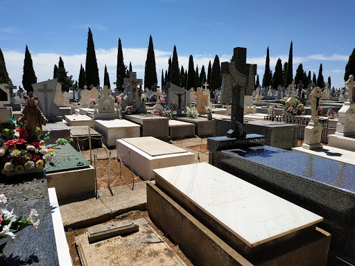 Cementerio Municipal de La Solana. - Thumbnail