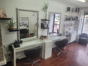 Photo n°2 de Nancy B à Guilers (Salon de coiffure)