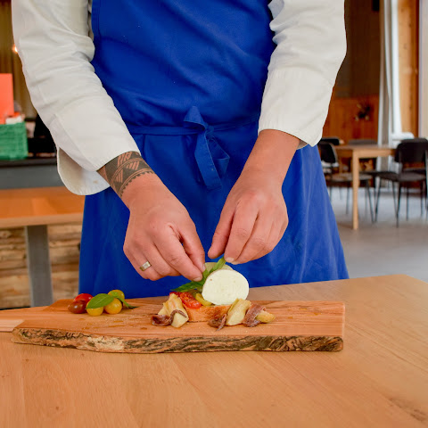 The 1870 - Lodge Bar by null