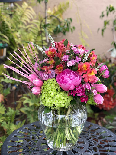 Susan Janis Laguna Enchantress Floral Design - Thumbnail