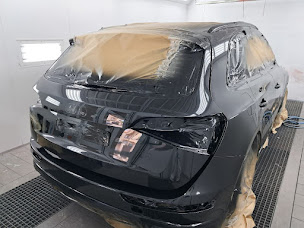 Photo n°1 de srn auto 13 à Marseille (Atelier de carrosserie automobile)