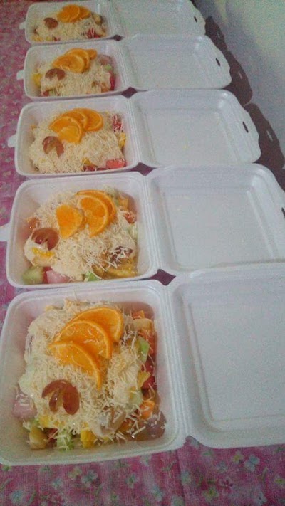 Photos of Mommy Salad Manado