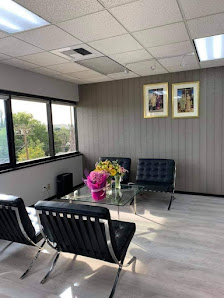 Thailand Board of Investment, Los Angeles Office 611 N Larchmont Blvd Fl. 3, Los Angeles, CA 90004