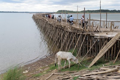 Photos of Kao Pen Bamboo Bridge