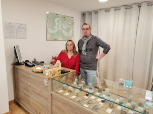 Photo n°2 de FLOWERS POWER CBD HAGUENAU à Haguenau (Boutique de cigarettes électroniques)