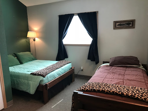Alaska Hooksetters Lodge - Thumbnail