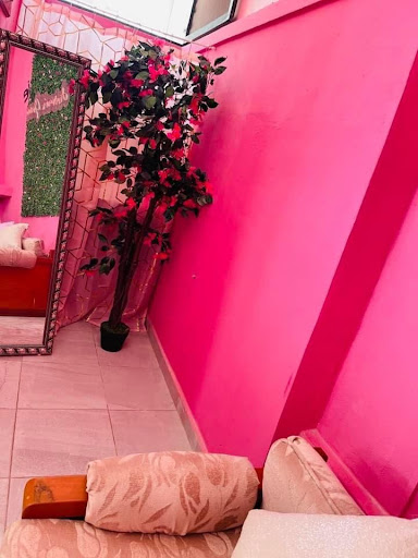 Ambar's Glam - Thumbnail