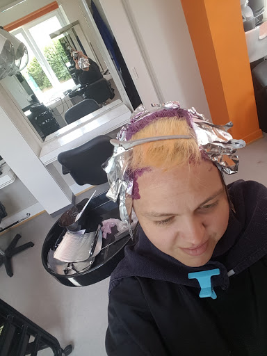 tip top hairstyle - Thumbnail