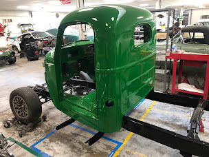 Photo n°20 de Classic pickup à Saint-Pryvé-Saint-Mesmin (Magasin de pièces automobiles)