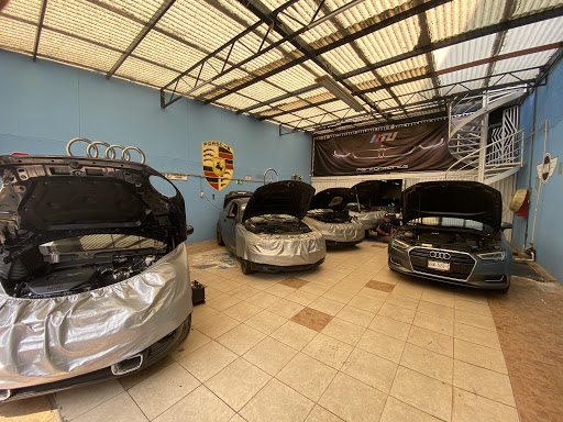 Mecánico Automotriz Técnicos Unidos