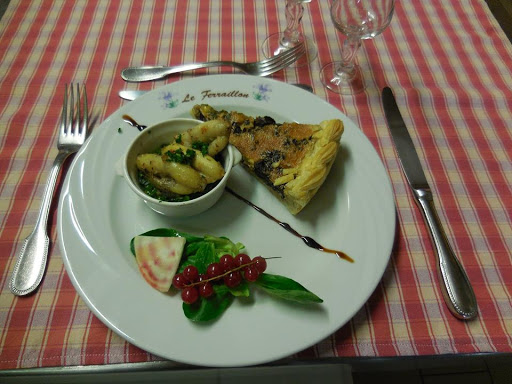 Photo de Hôtel le Ferraillon 3 étoiles - Restaurant à Abondance (74360)