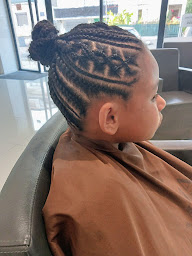 Photo n°15 de EDEN HAIR BEAUTY à Ris-Orangis (Salon de coiffure)