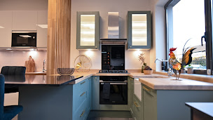 Photo n°13 de Howdens - Saint-Denis à Saint-Denis (Service de pose de parquet)