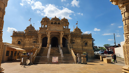 SHRI SANATAN HINDU MANDIR PARKING - Thumbnail