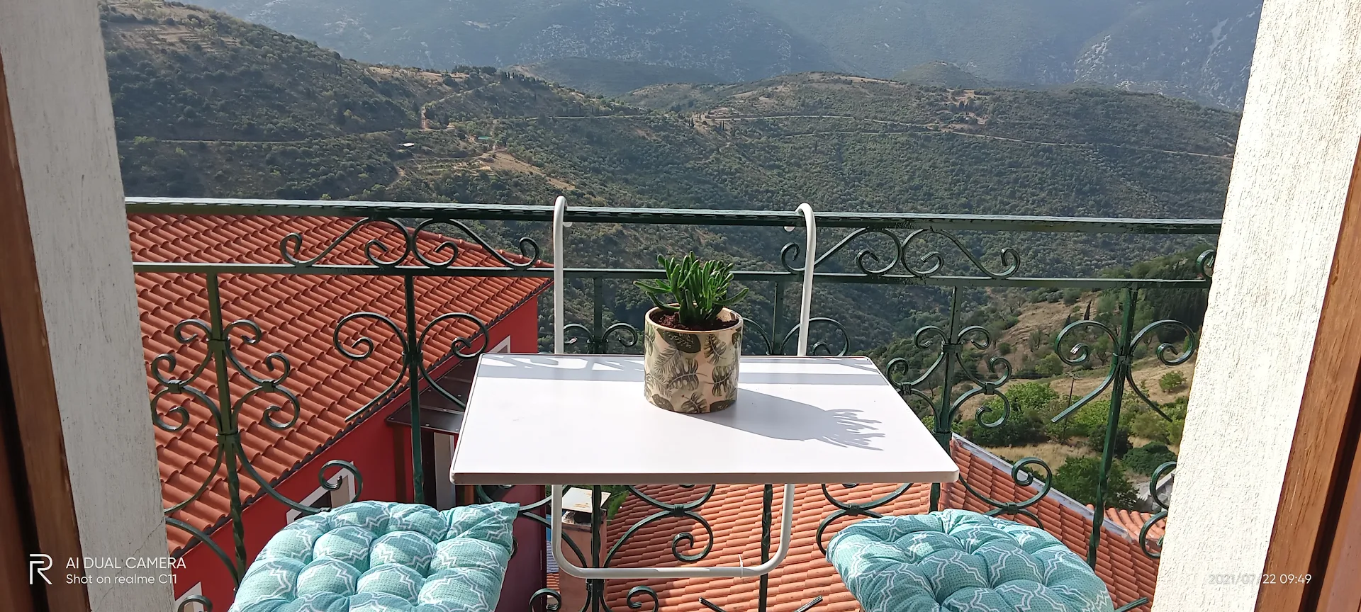 Pandora’s House Arachova