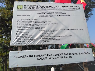 Photos of Tugu Perbatasan Jateng - DIY