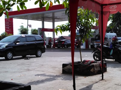 Photos of Pom Bensin Ngebruk