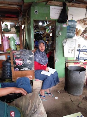 Warung Teteh Poris, Author: dedy rosandi