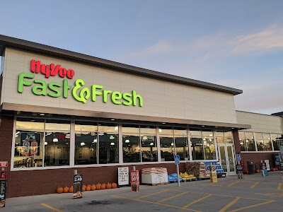 Hy-Vee Fast & Fresh