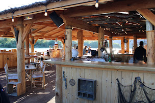 Photo n°1 de L'Ilot Bar -Restaurant insolite Roquebrune sur Argens à Roquebrune-sur-Argens (Bar à tapas)