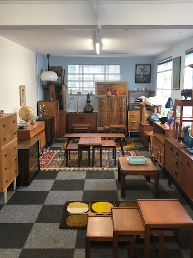 Elfin Mid Century Gallery - United Kingdom