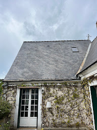 Photo n°32 de Salland Batiment - couvreur Angers - Ramonage - réparation fuite à Angers (Ramoneur)