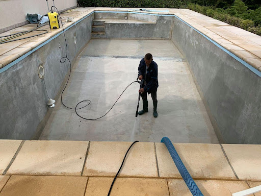 Photo de TECHNI-PISCINE 42 à Bussières (42510)