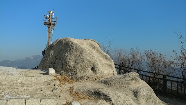 Inwangsan Peak