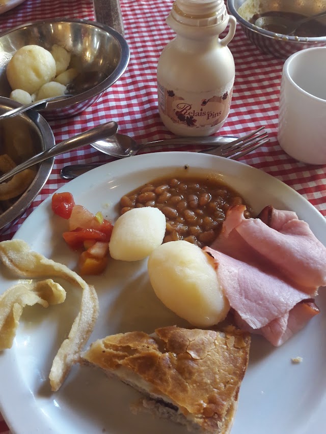 Le Relais des Pins - Cabane à sucre