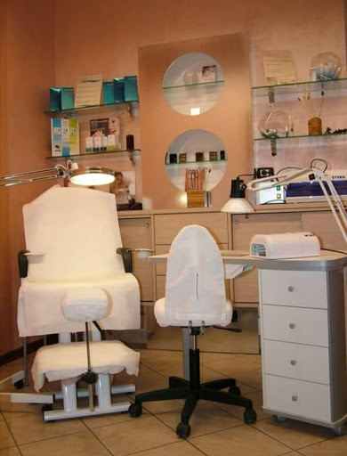 Estetica Nada Solarium di Lombardi Leonarda - Thumbnail