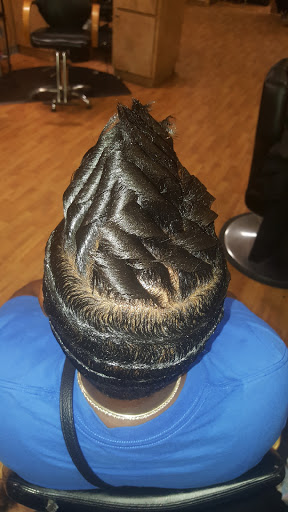 Vickie's Styles - Visual