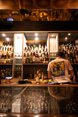 Le Boudoir café-bar Inc by null