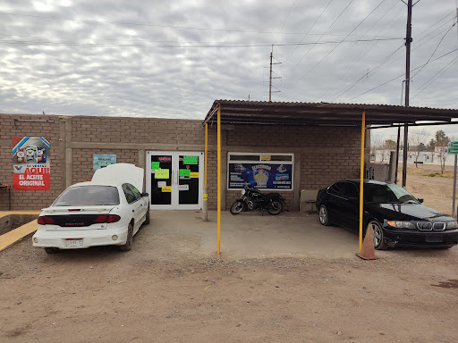 Taller eléctrico Mundo y lubricantes