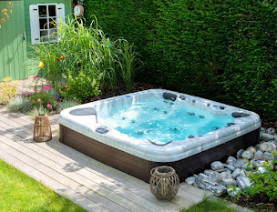 Photo n°16 de Aquilus Piscines et Spas Lons le Saunier à Lons-le-Saunier (Société de construction de piscine)