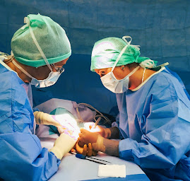 Photo n°2 de membre sfcm à Le Tampon (Chirurgien de la main)