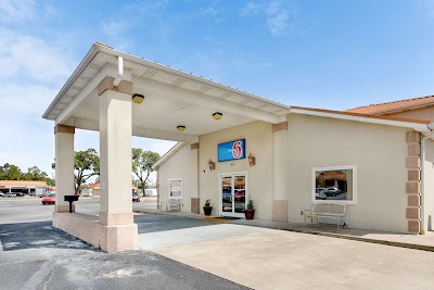 Photos of Motel 6 Hinesville Ga