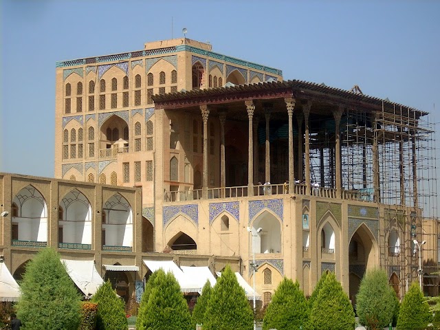 Naqsh-e Jahan Square