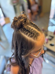 Photo n°27 de Kath s’en mêle à Bas-en-Basset (Salon de coiffure)