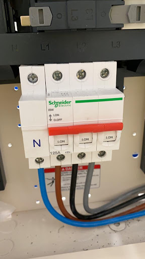 A2B Electrical Installations - Visual
