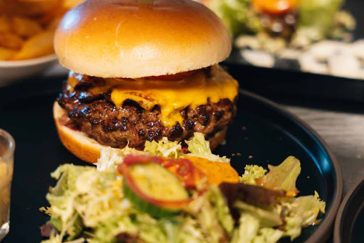 Le Lodge Wépion 🇫🇷 by null